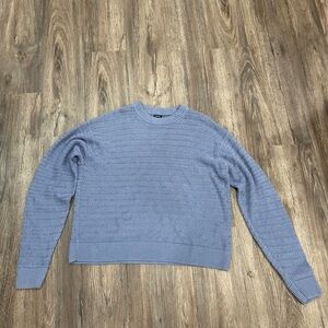 Abercrombie & Fitch Blue Crewneck Sweater with Ribbed Texture